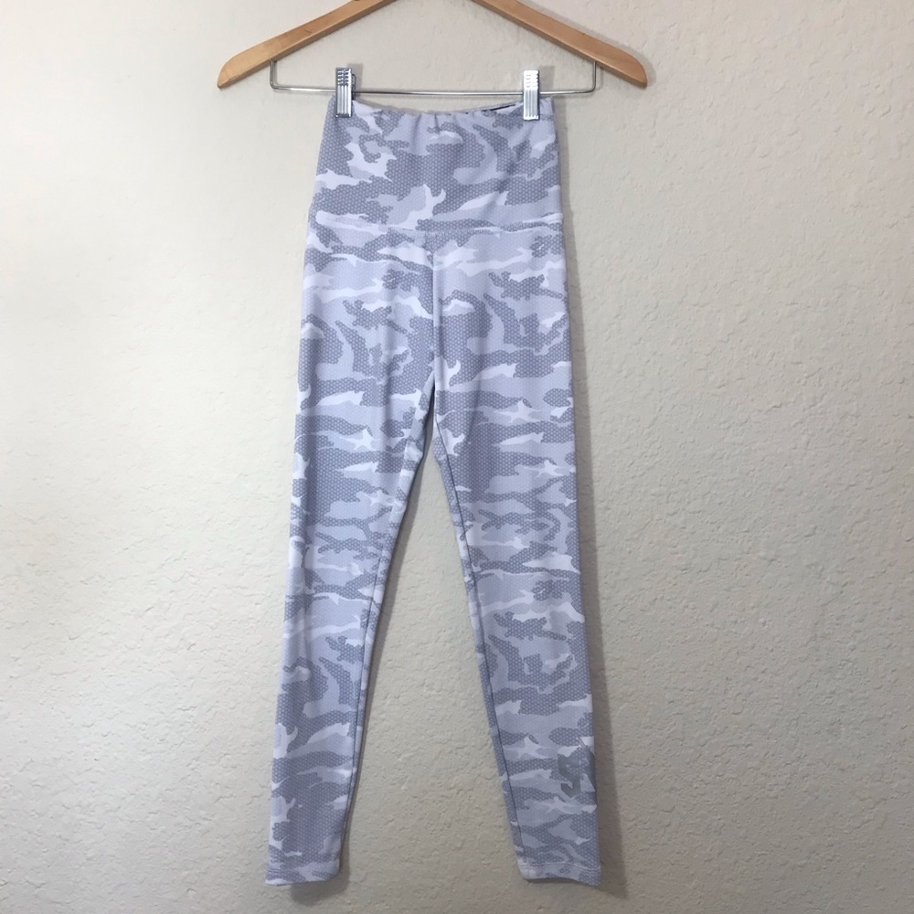 Strut This Camo Leggings